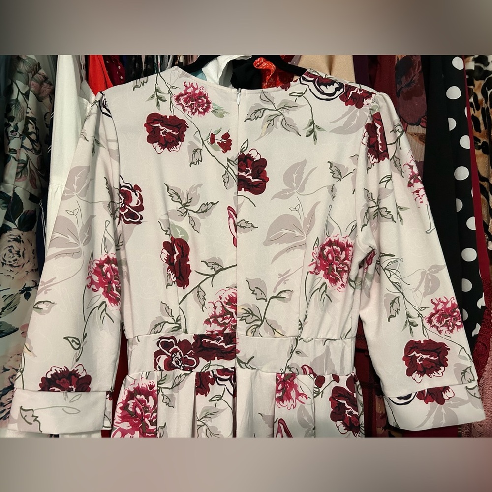 Amazon White Floral Dress - Picture 7 of 10